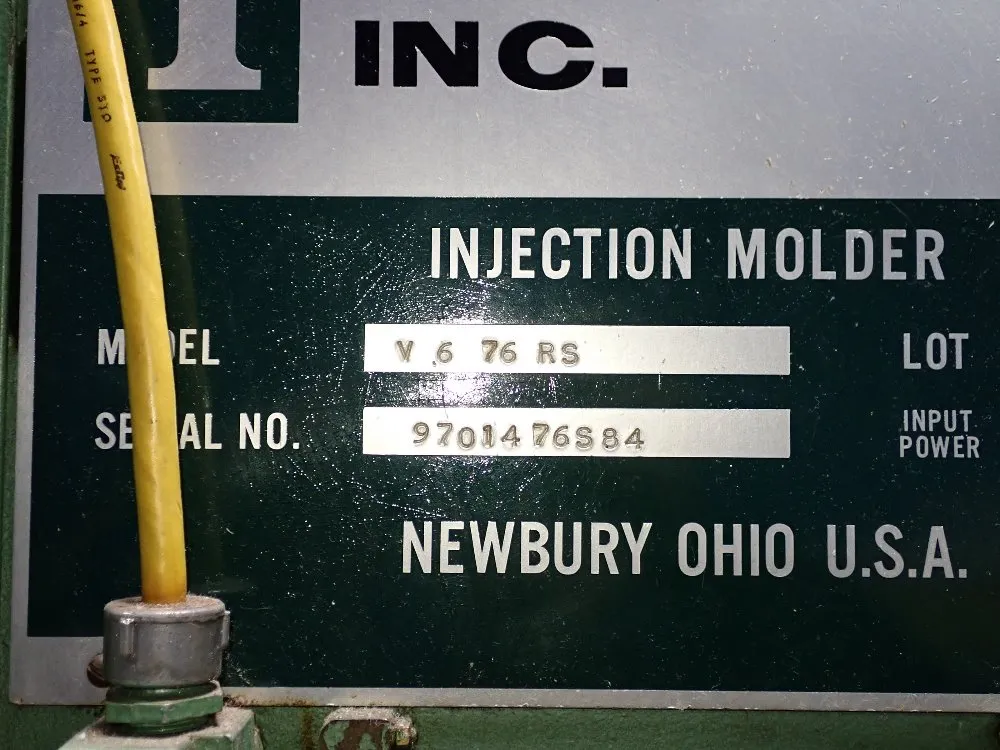 Newbury Injection Molder - V676 Rs
