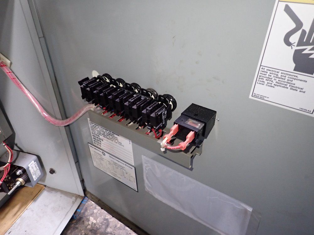 Quincy Air Compressor - Qmb30aca22sf