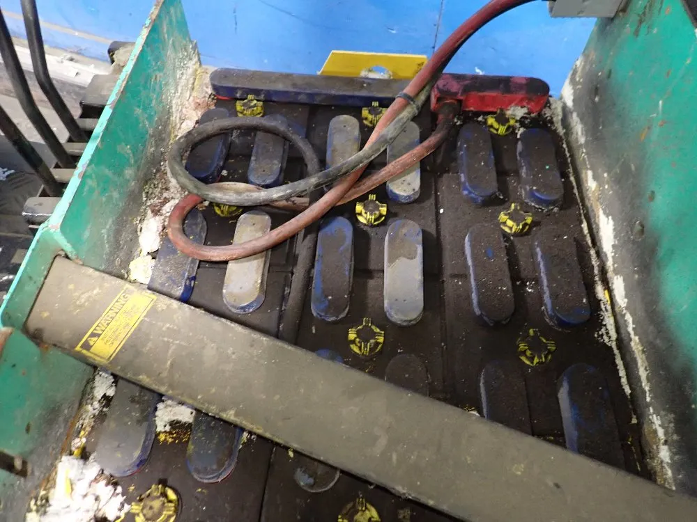 Mitsubiehi 3000 Lbs Electric Forklift - Fbs15-36a