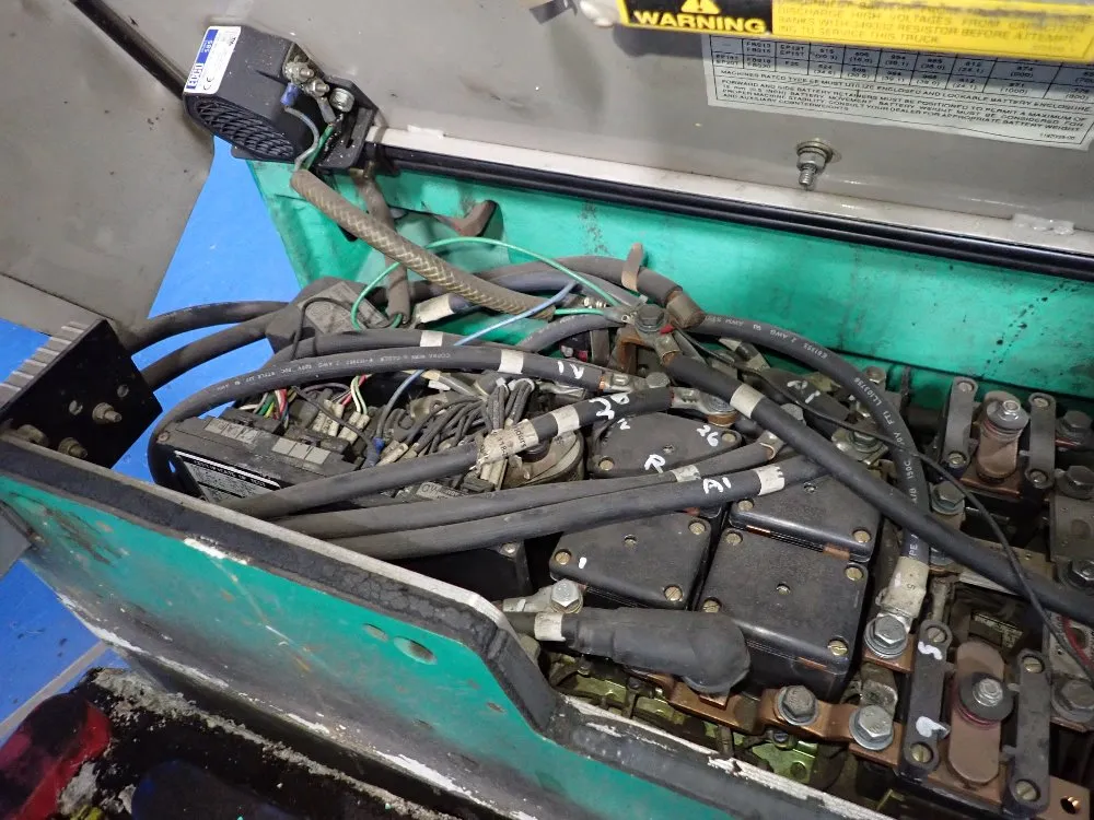 Mitsubiehi 3000 Lbs Electric Forklift - Fbs15-36a