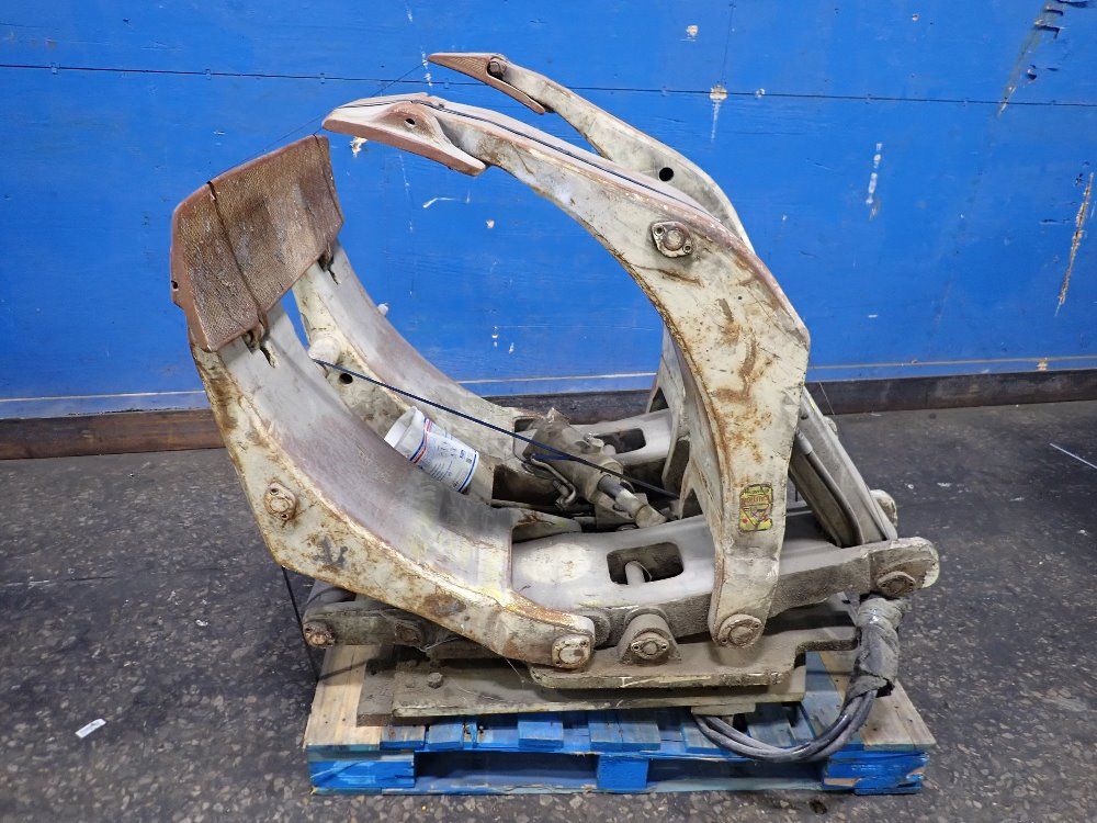 Cascade 7700 Lbs Forklift Clamp - 77f14301