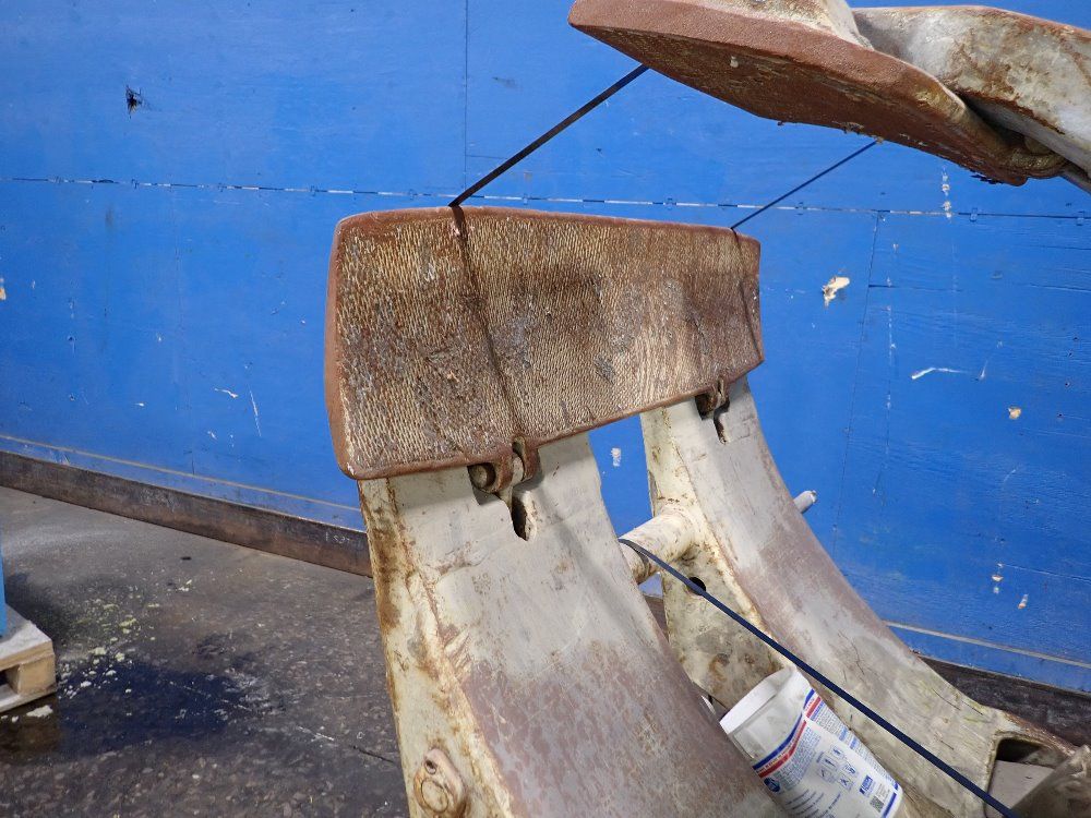 Cascade 7700 Lbs Forklift Clamp - 77f14301