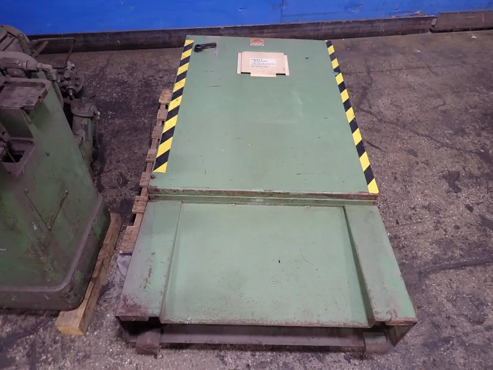 Warner & Swasey 30" Cylindrical Grinder