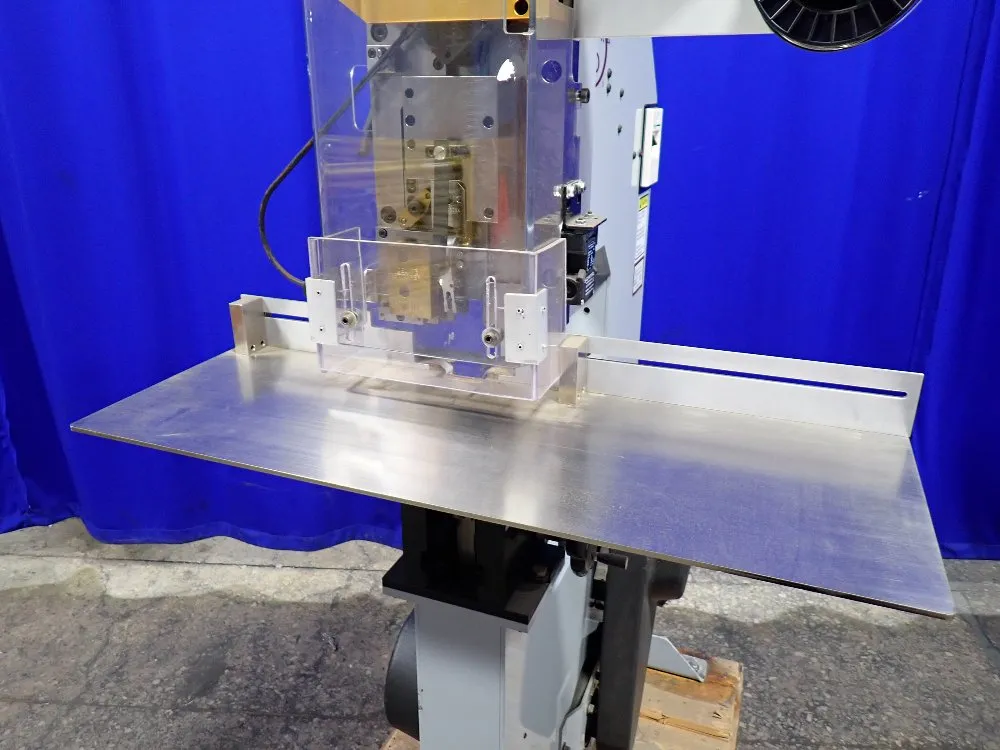 Deluxe Stitcher 3/4 Hp Sewing Machine - M30-ast-7/8