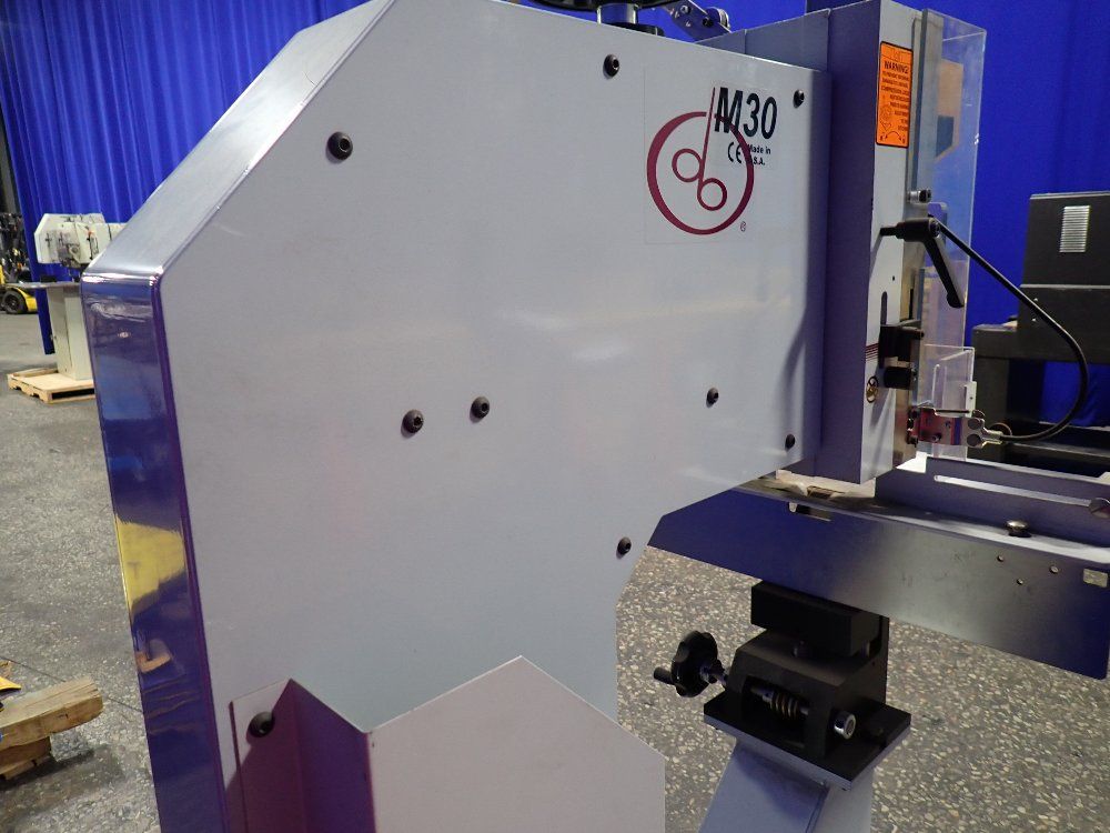 Deluxe Stitcher 3/4 Hp Sewing Machine - M30-ast-7/8