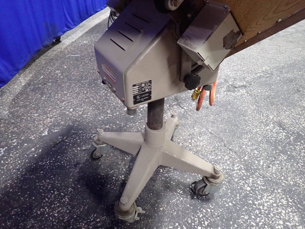 Challenge 36"x24" Paper Jogger