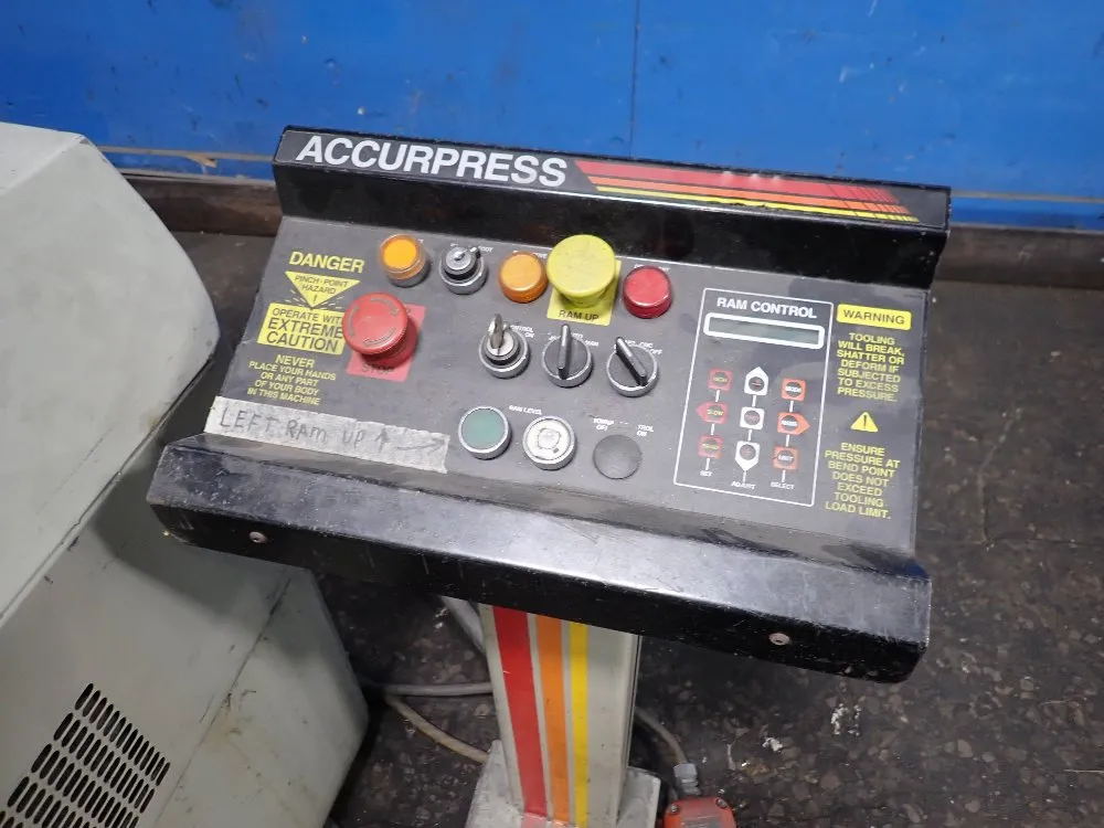 Accurpress 60 Ton X 72" Press Brake - 7606