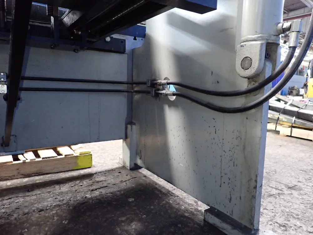 Accurpress 60 Ton X 72" Press Brake - 7606