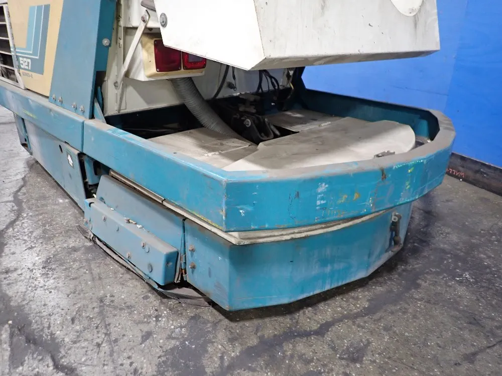 Tennant 51" Floor Scrubber - 527 Series-2