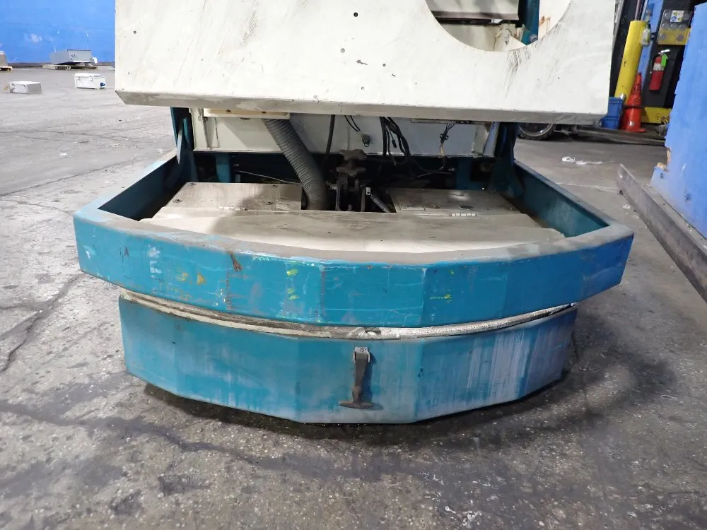 Tennant 51" Floor Scrubber - 527 Series-2