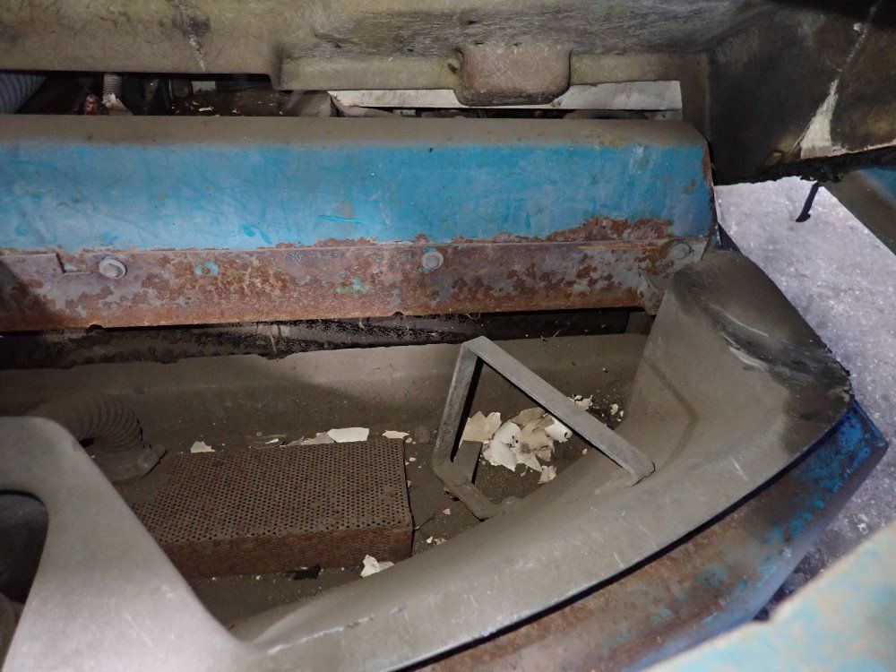 Tennant 51" Floor Scrubber - 527 Series-2