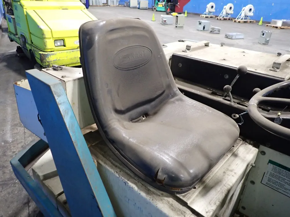 Tennant 51" Floor Scrubber - 527 Series-2