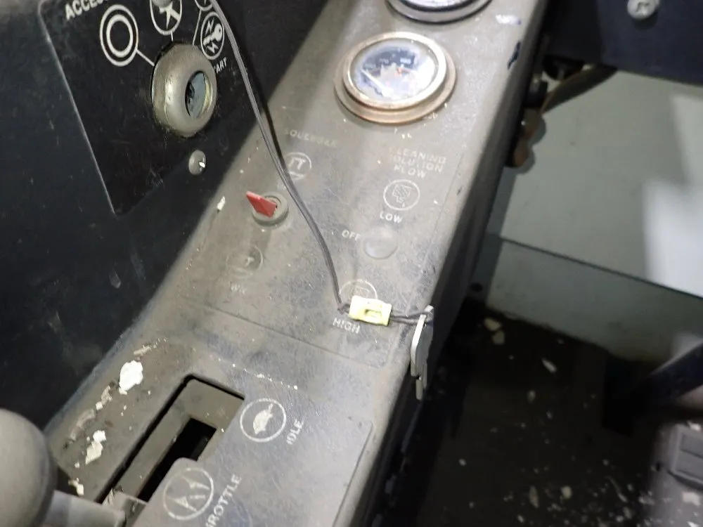 Tennant 51" Floor Scrubber - 527 Series-2