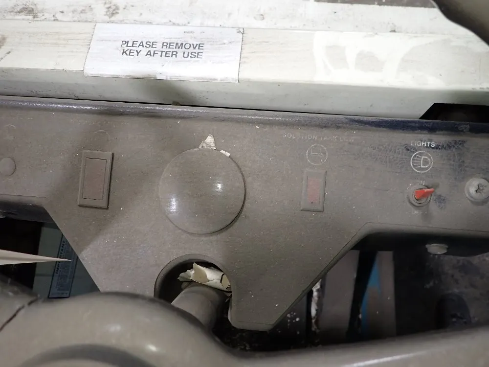 Tennant 51" Floor Scrubber - 527 Series-2