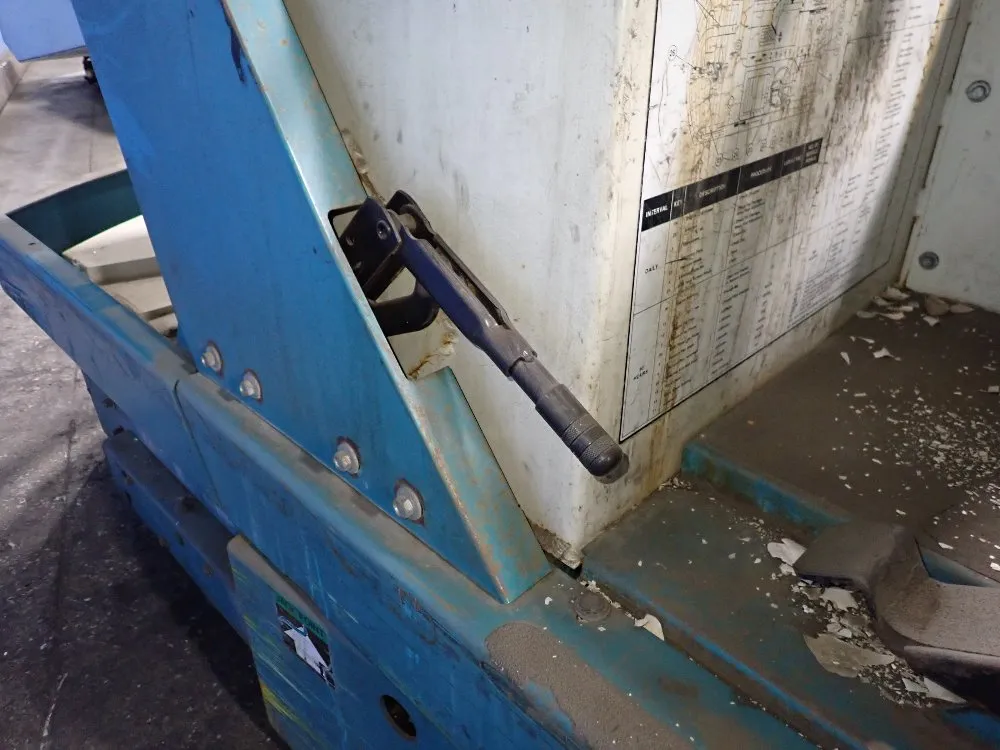 Tennant 51" Floor Scrubber - 527 Series-2