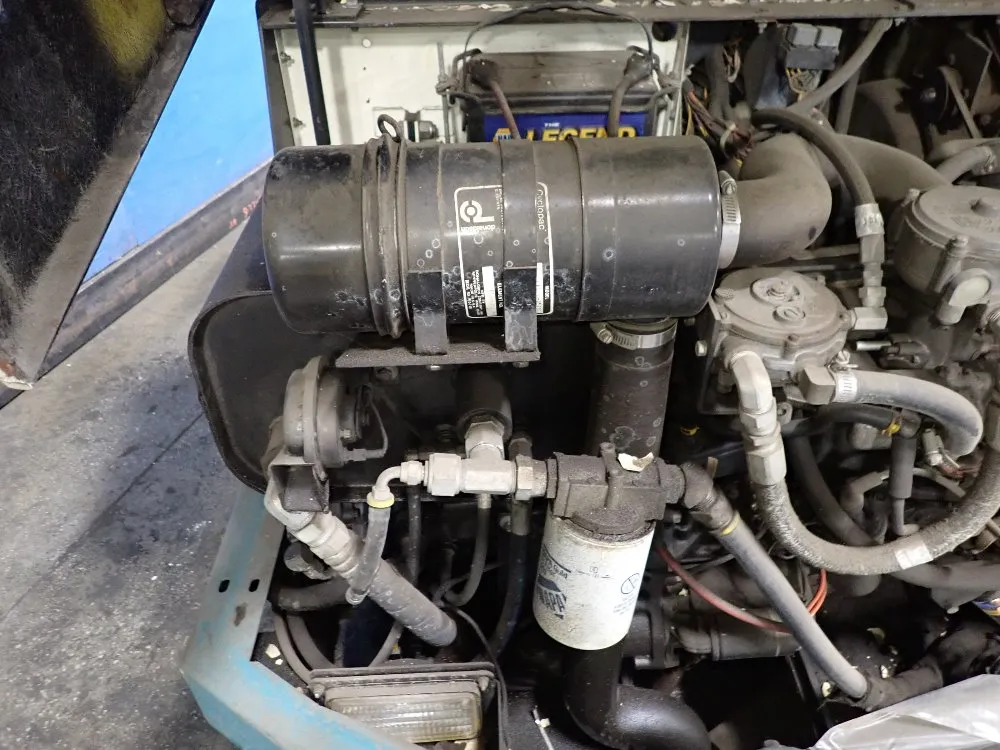 Tennant 51" Floor Scrubber - 527 Series-2