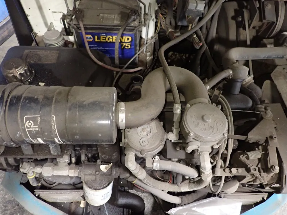 Tennant 51" Floor Scrubber - 527 Series-2