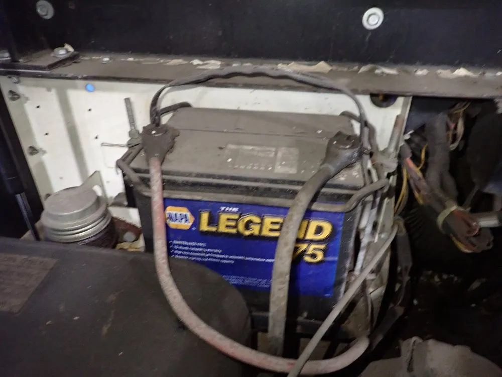 Tennant 51" Floor Scrubber - 527 Series-2