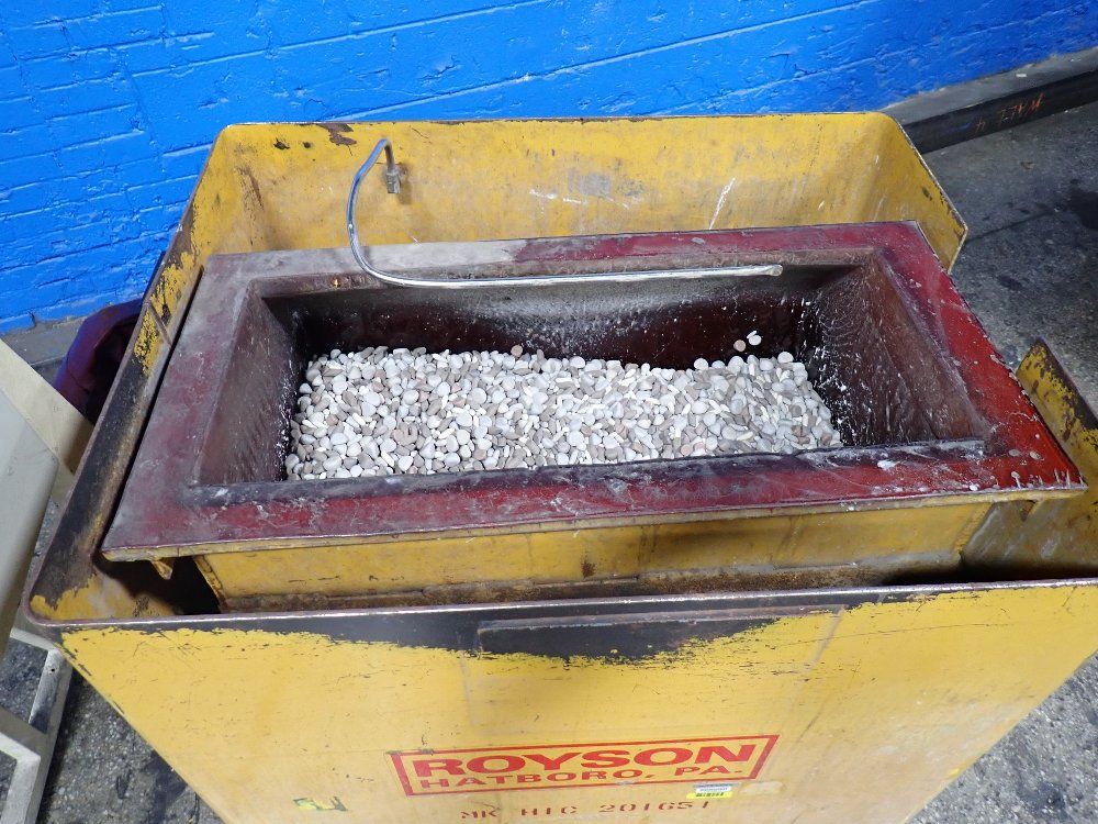 Royson 26"x10"x12" Vibratory Finisher