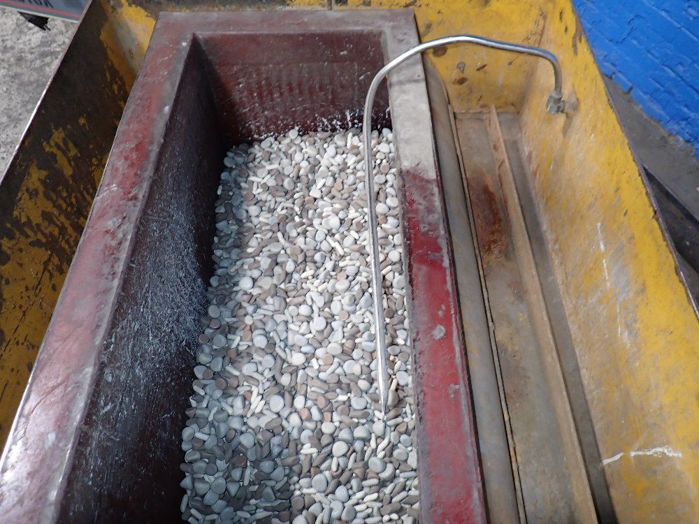 Royson 26"x10"x12" Vibratory Finisher