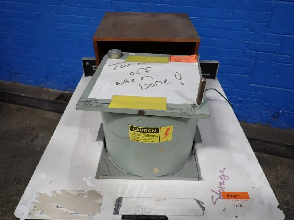 Rfl Industries 5"x5"x8" Magnetizer - 595