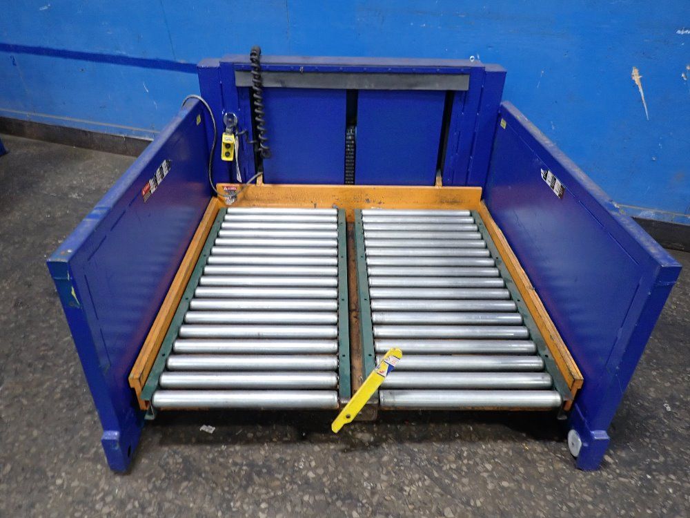 Southwest Products 2000 Lbs Lift Table - C2