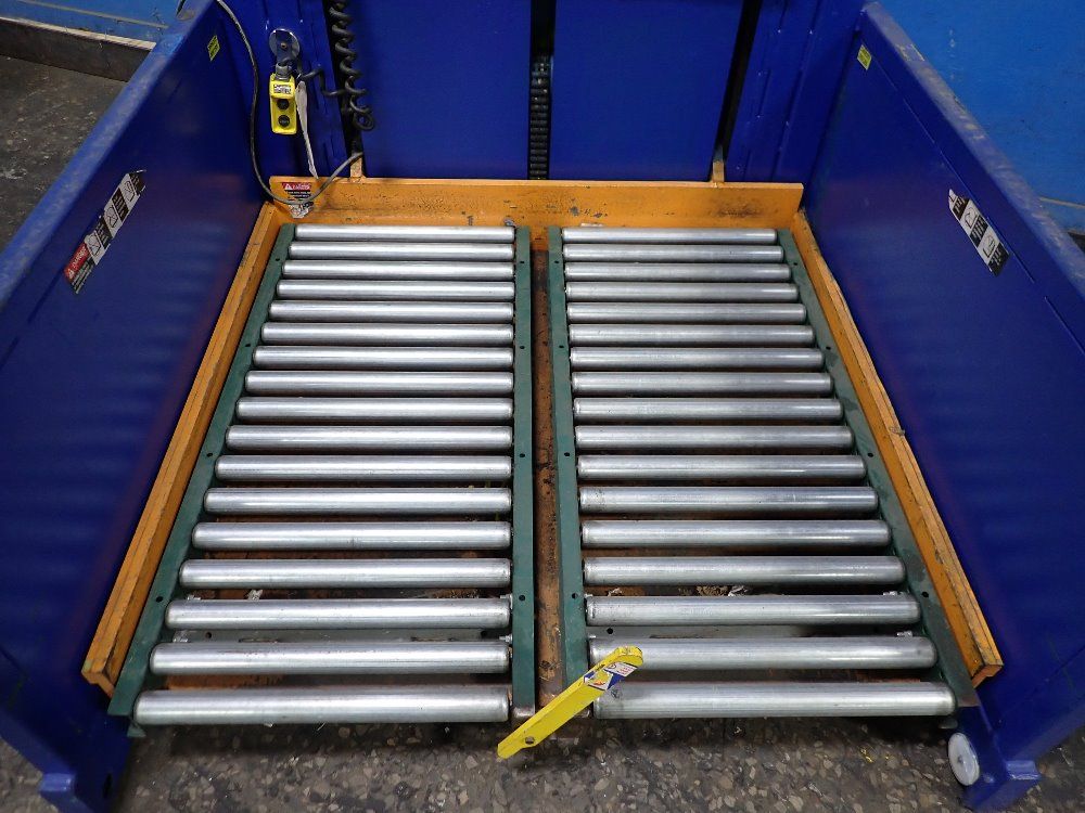 Southwest Products 2000 Lbs Lift Table - C2