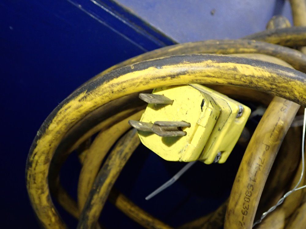 Southwest Products 2000 Lbs Lift Table