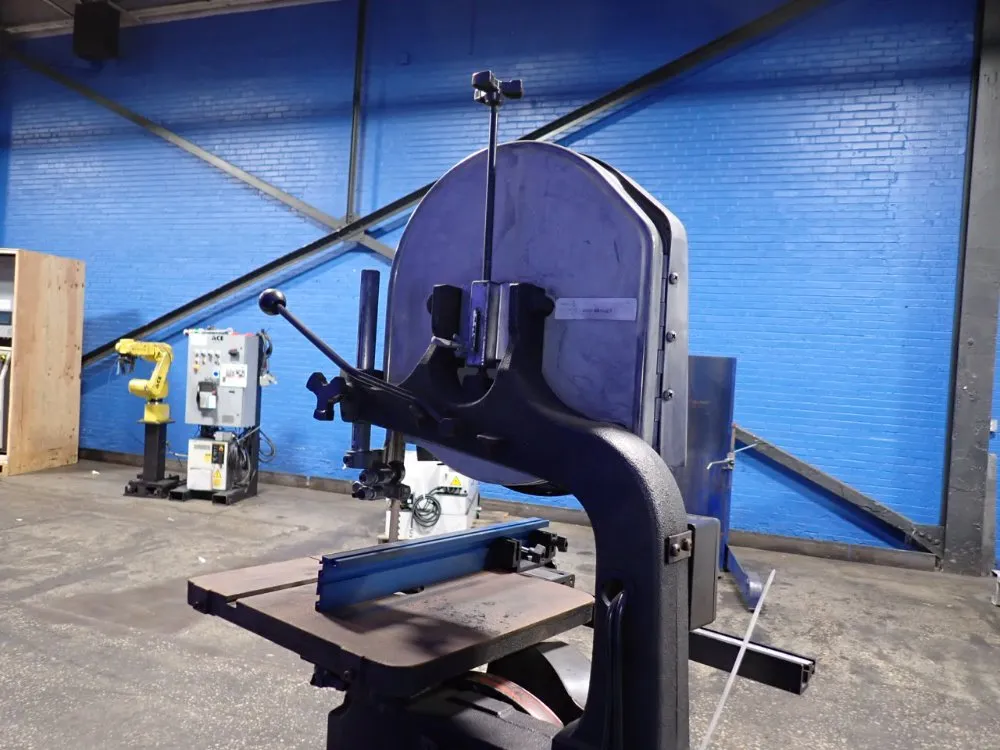 Delta 14" Throat Vertical Band Saw