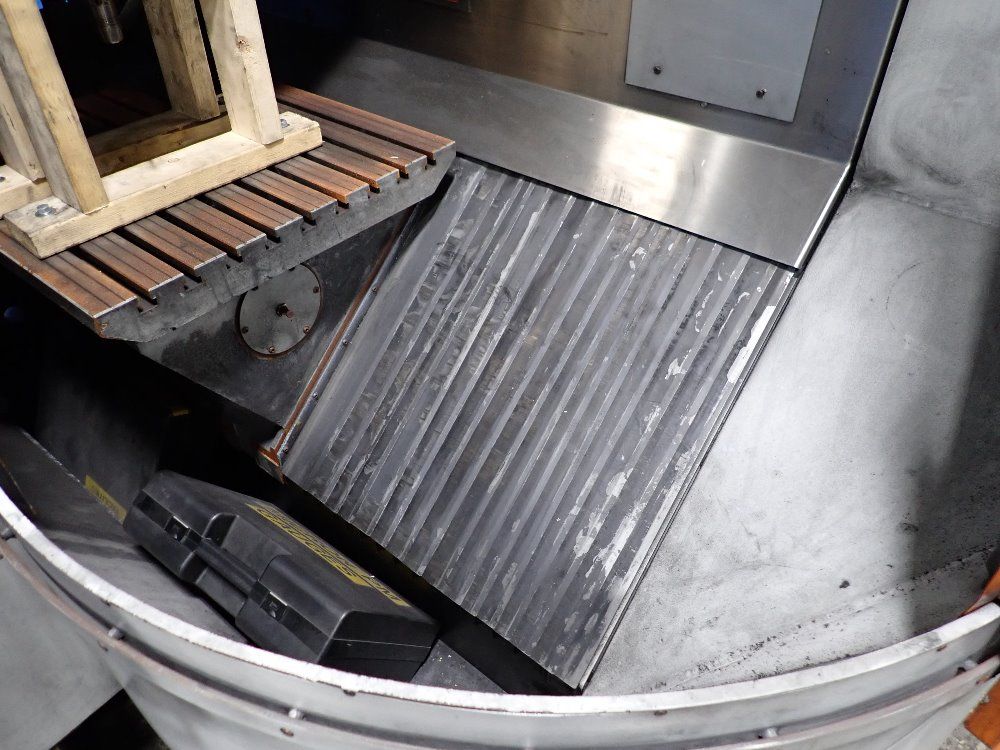 Mikron 24 1/2" X 27 1/2" Cnc Vmc - Hsm 600