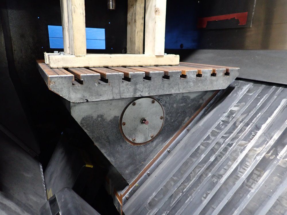 Mikron 24 1/2" X 27 1/2" Cnc Vmc - Hsm 600