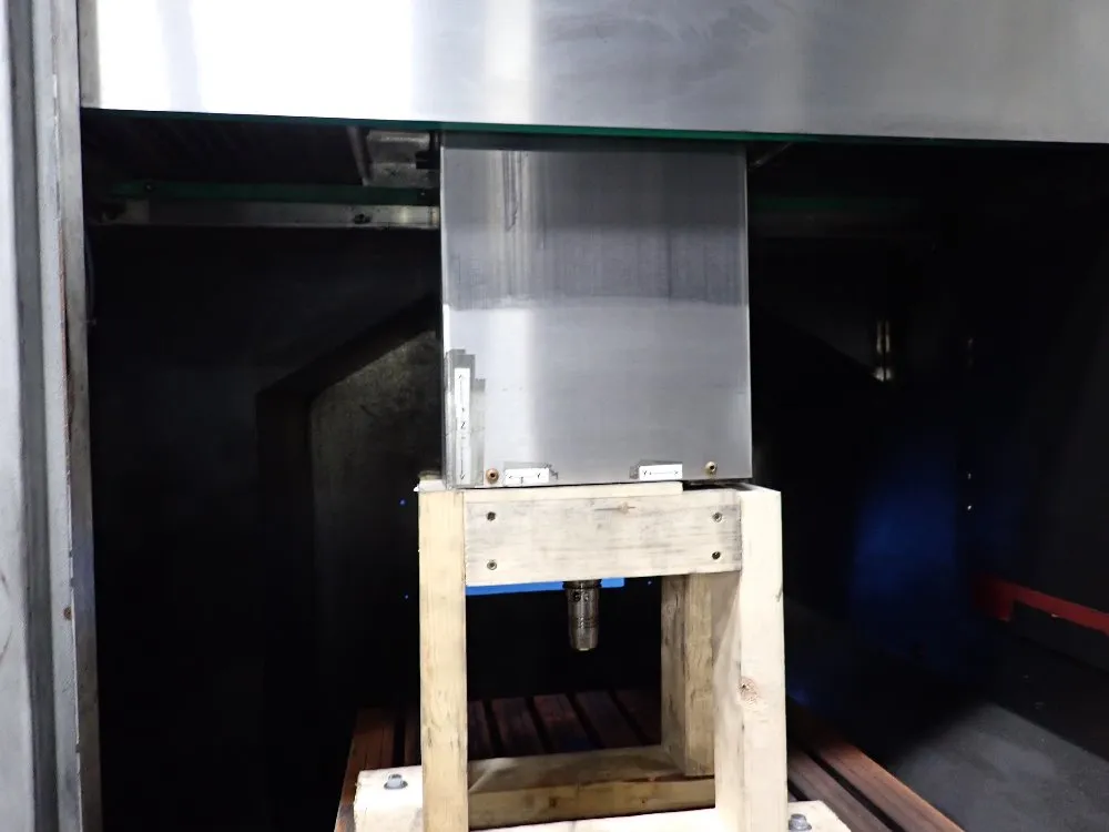 Mikron 24 1/2" X 27 1/2" Cnc Vmc - Hsm 600