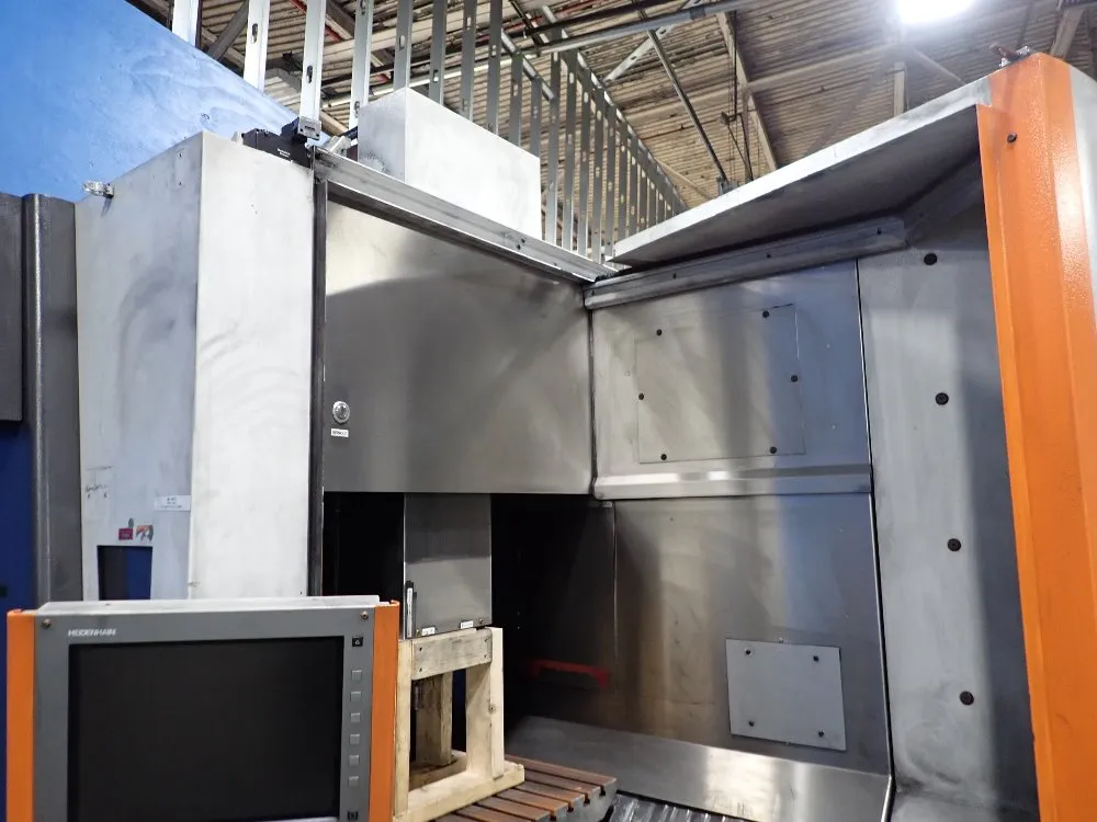 Mikron 24 1/2" X 27 1/2" Cnc Vmc - Hsm 600