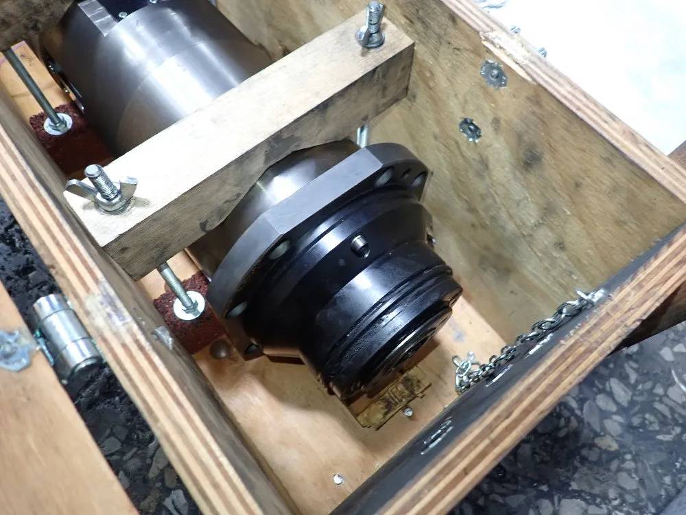 Mikron 24 1/2" X 27 1/2" Cnc Vmc - Hsm 600