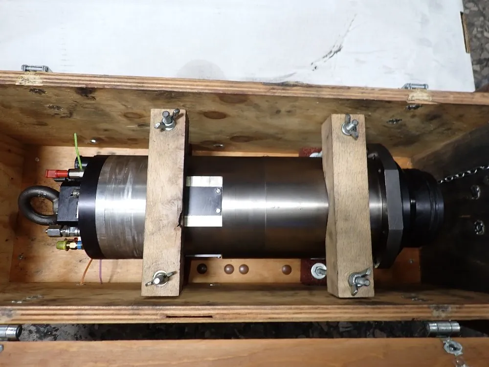 Mikron 24 1/2" X 27 1/2" Cnc Vmc - Hsm 600