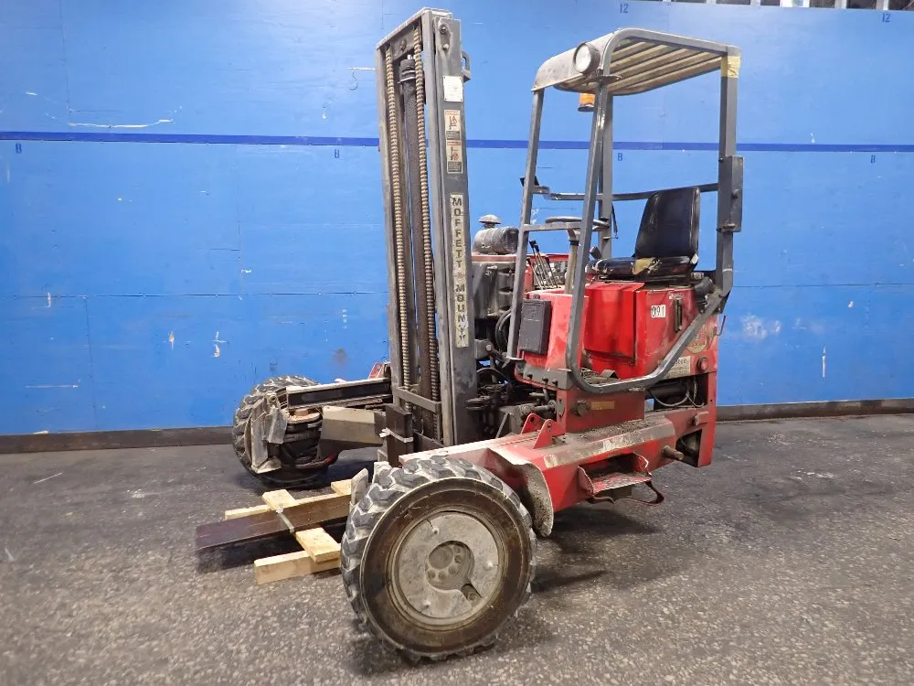 Moffett Engineering 5000 Lbs Truck Mounted Forklift - M5000w-4w