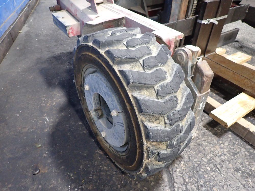 Moffett Engineering 5000 Lbs Truck Mounted Forklift - M5000w-4w