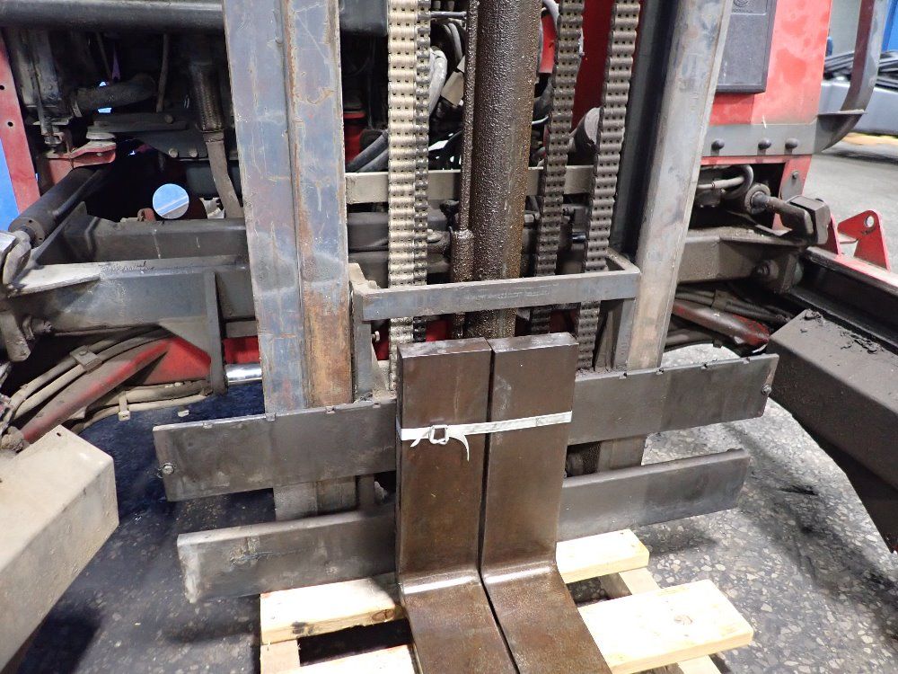 Moffett Engineering 5000 Lbs Truck Mounted Forklift - M5000w-4w