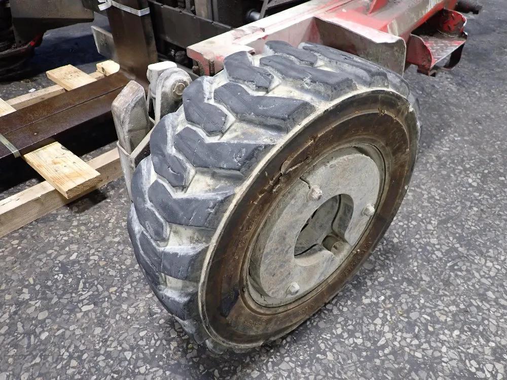 Moffett Engineering 5000 Lbs Truck Mounted Forklift - M5000w-4w