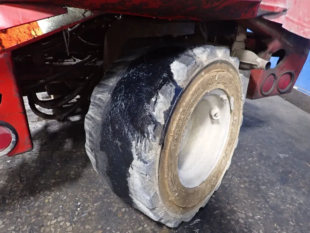 Moffett Engineering 5000 Lbs Truck Mounted Forklift - M5000w-4w