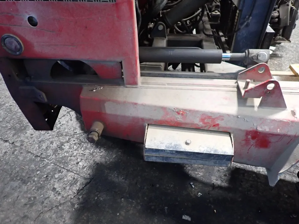 Moffett Engineering 5000 Lbs Truck Mounted Forklift - M5000w-4w