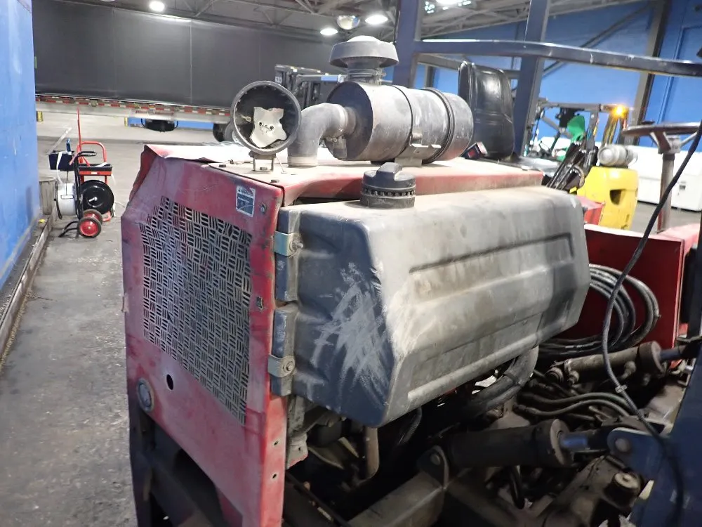 Moffett Engineering 5000 Lbs Truck Mounted Forklift - M5000w-4w