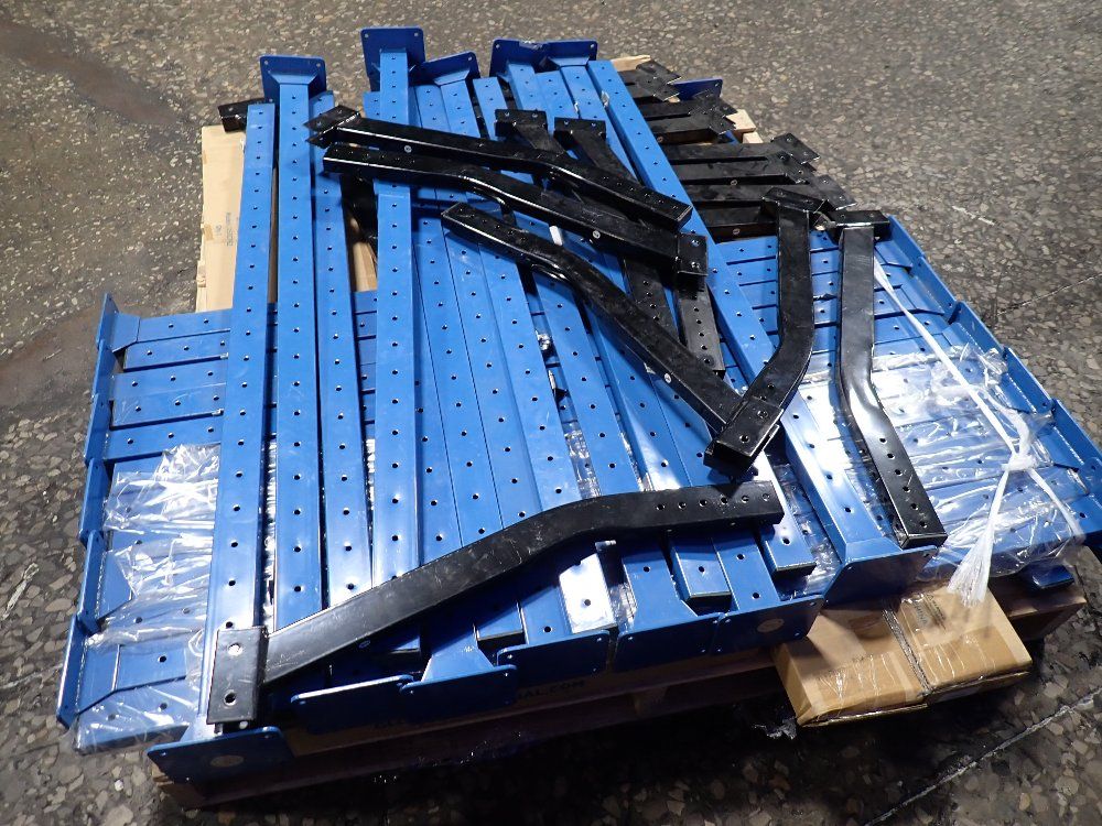 Global Industrial Arm Mount - 253cp62