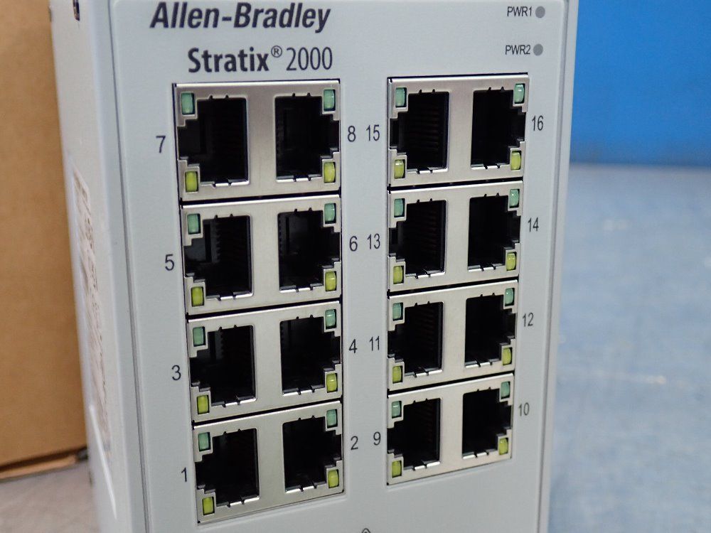 Allen Bradley Stratix 2000 Ethernet Unmanaged Switch - 1783-us16t