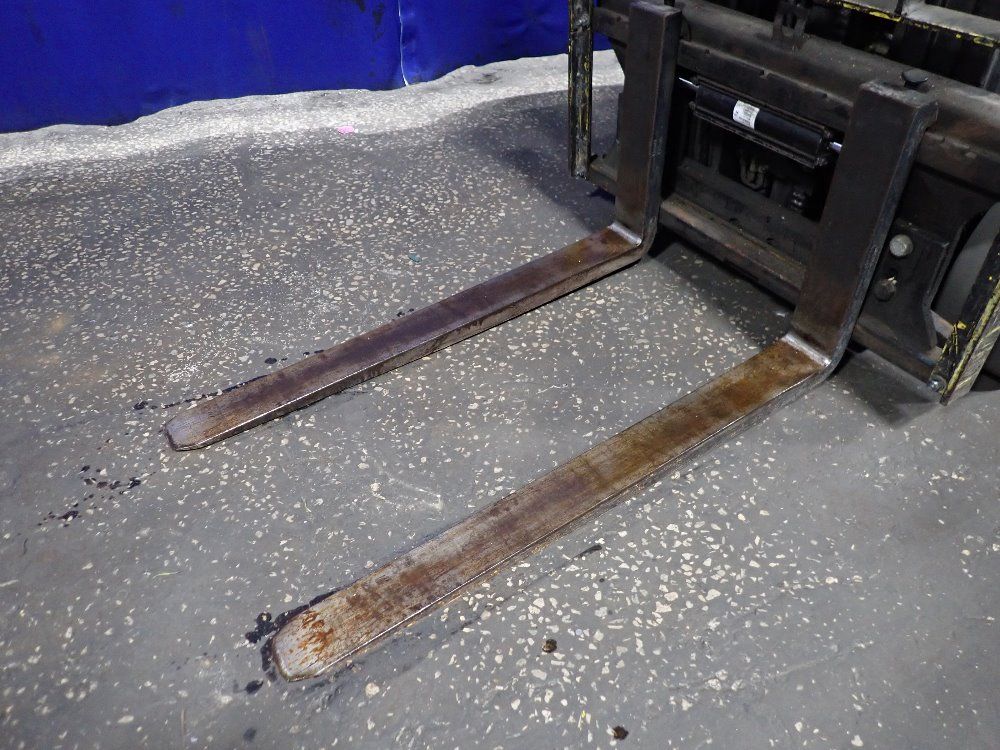 Hyster 2650 Lbs Electric Forklift - J30xmt