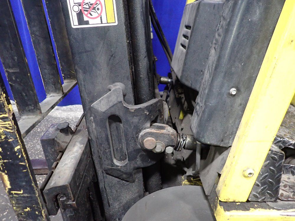 Hyster 2650 Lbs Electric Forklift - J30xmt