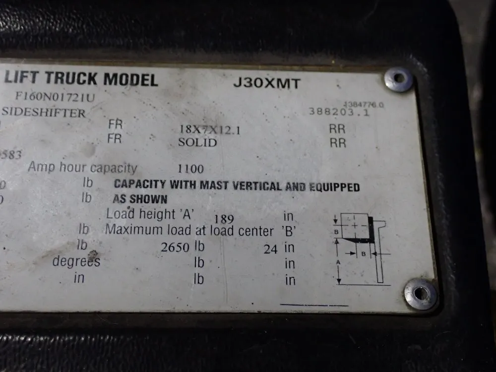 Hyster 2650 Lbs Electric Forklift - J30xmt