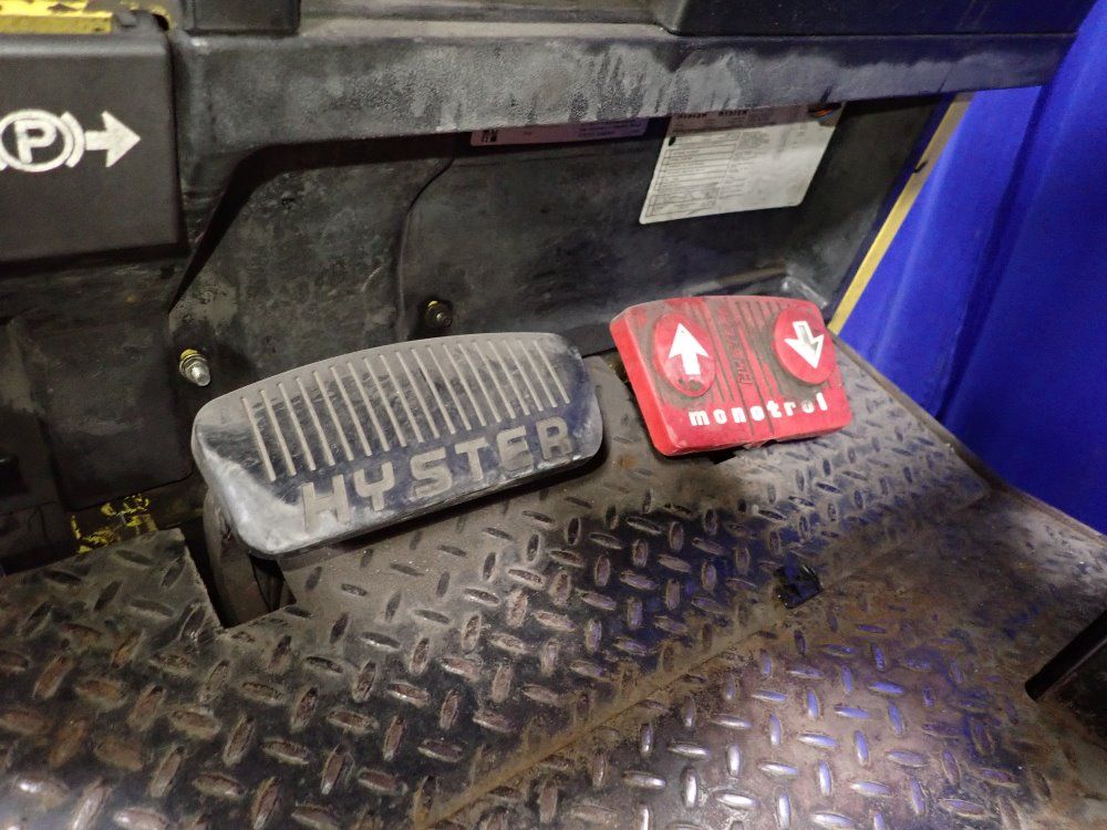 Hyster 950 Lbs Electric Forklift - E50z