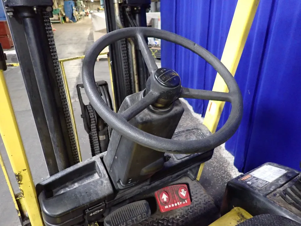 Hyster 950 Lbs Electric Forklift - E50z