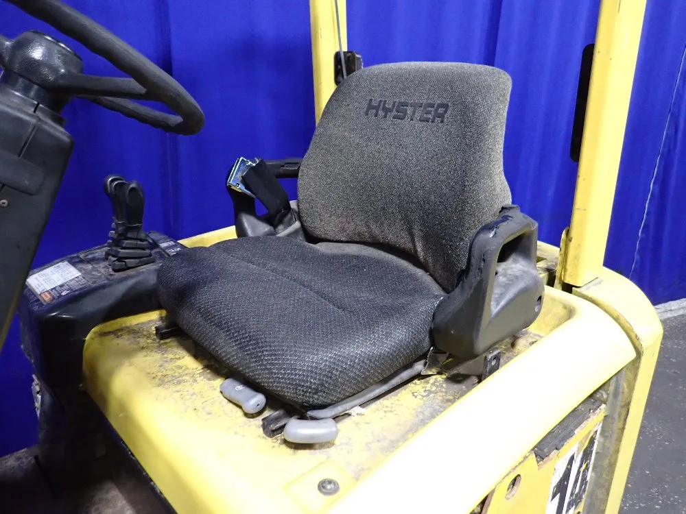 Hyster 950 Lbs Electric Forklift - E50z